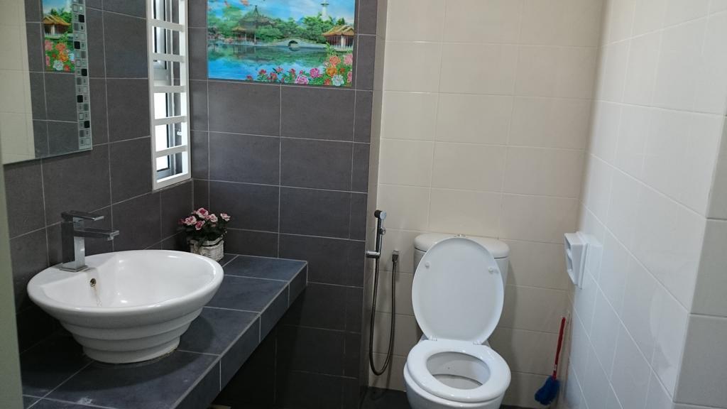 Kenanga Homestay Nilai Esterno foto